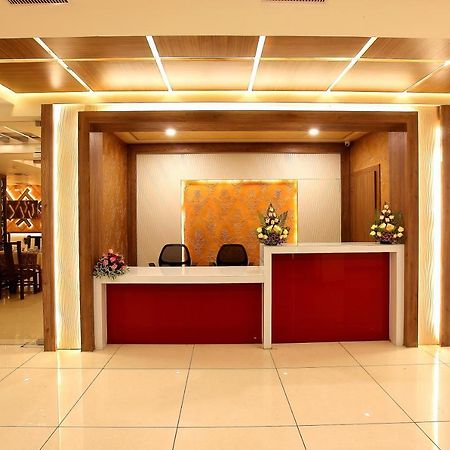 Hotel Heyday Pathanamthitta Luaran gambar